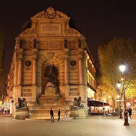 Calme Notre Dame De Appartamento Parigi